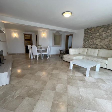 Villa Cube Premantura Exterior foto